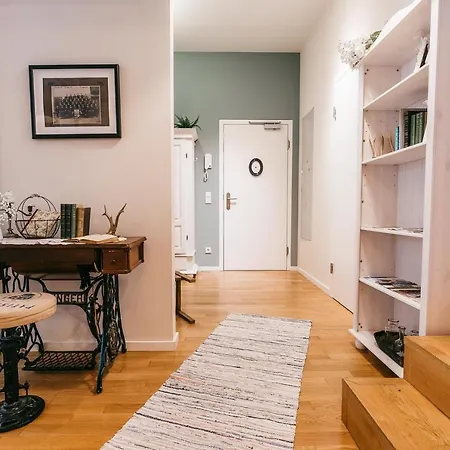 Apartment Luxury Downtown Mit Garage *