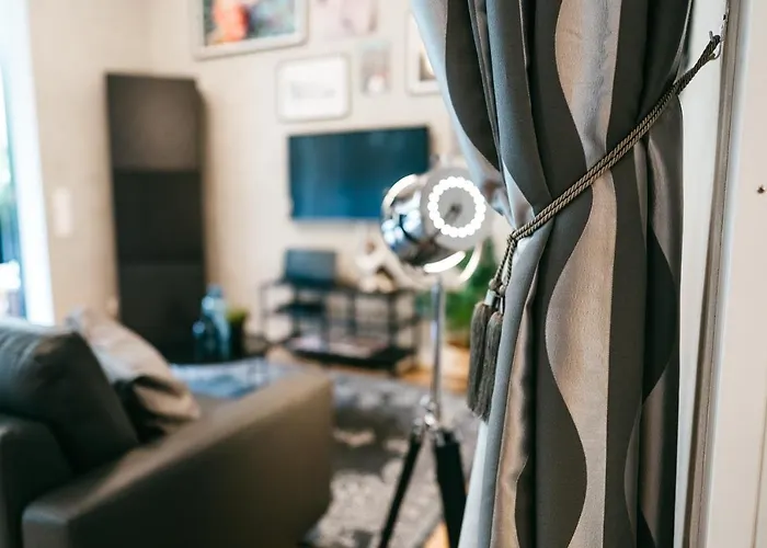 Apartment Luxury Downtown Mit Garage *