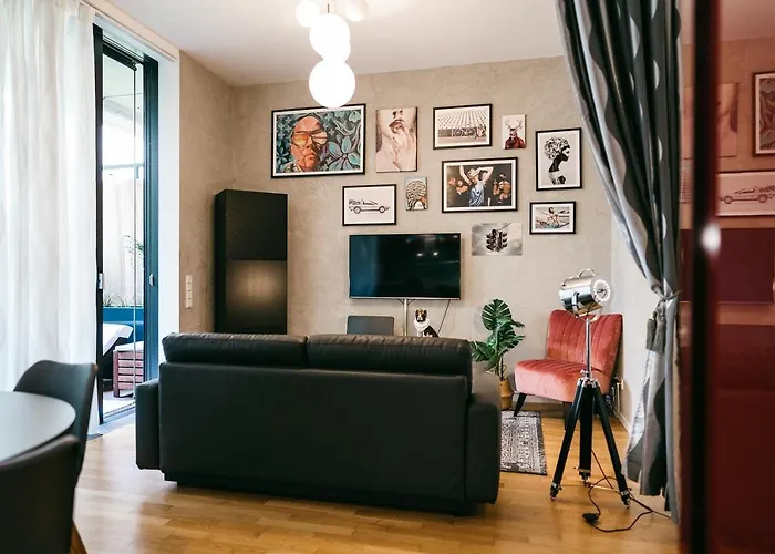 Luxury Downtown Mit Garage شقة